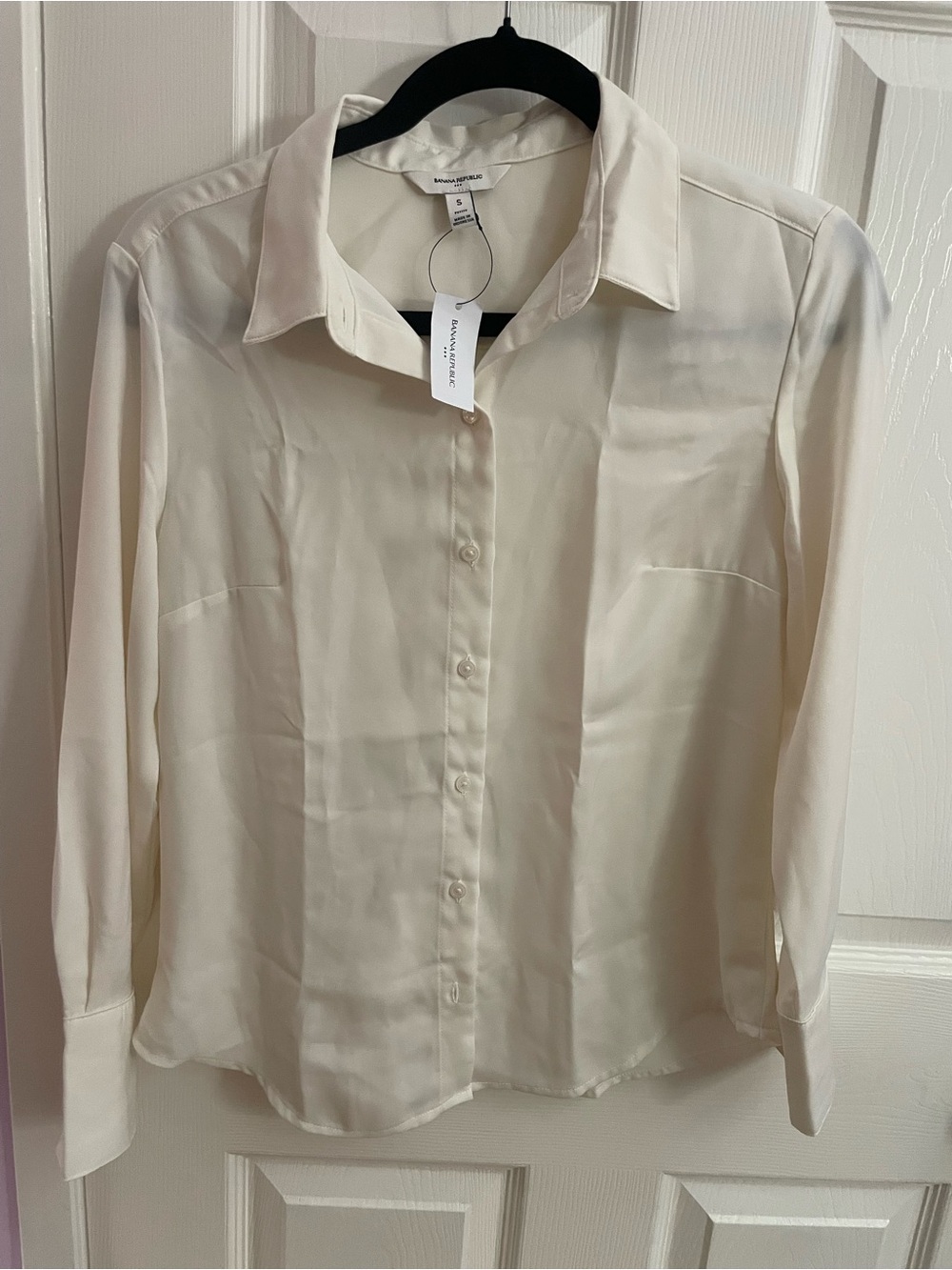 Banana Republic Ivory Petite Button-Up Top